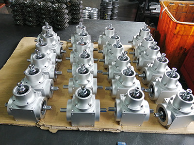 HD系列螺旋锥齿轮换向器